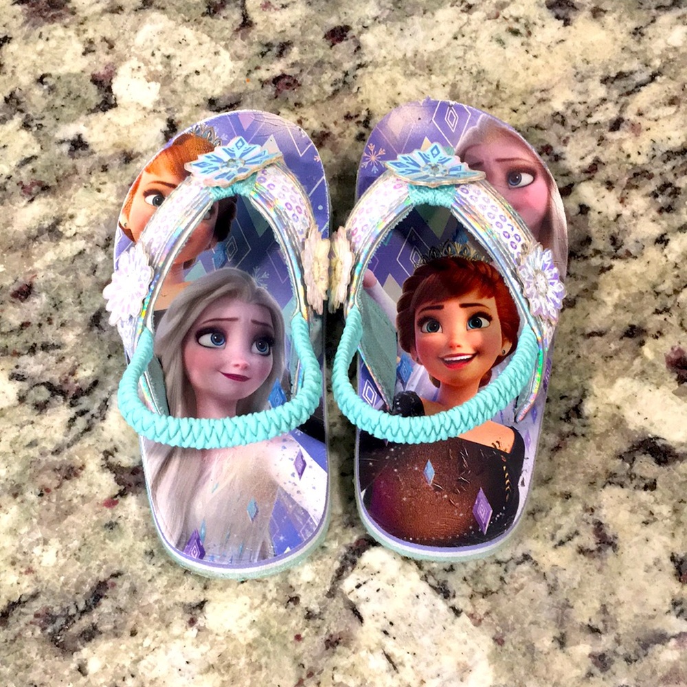 DISNEY Frozen Light Up Toddler Flip Flops 7/8